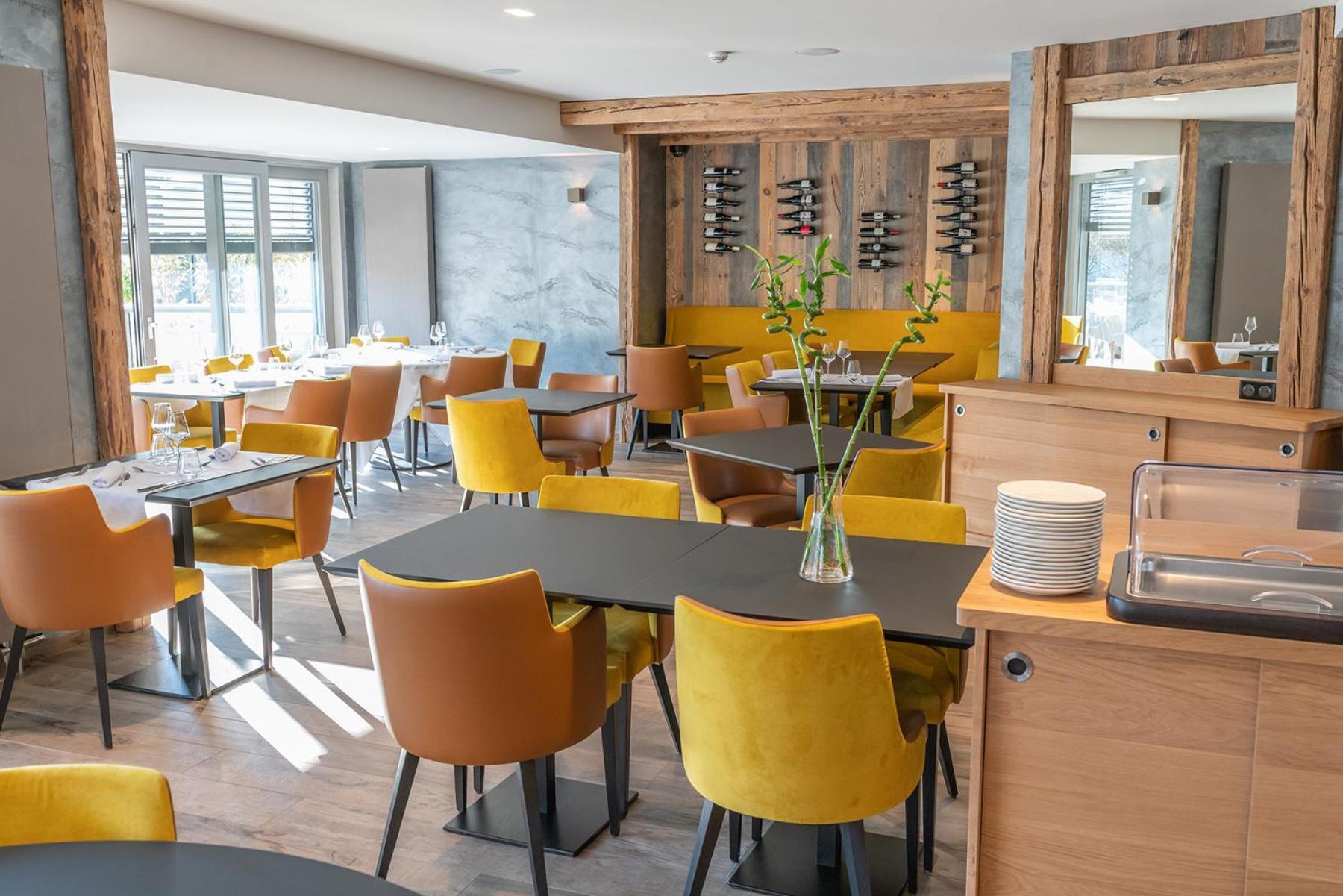 Hotel Interlaken Lounge Bar & Spa Ксонрю-Лонжмер Екстер'єр фото